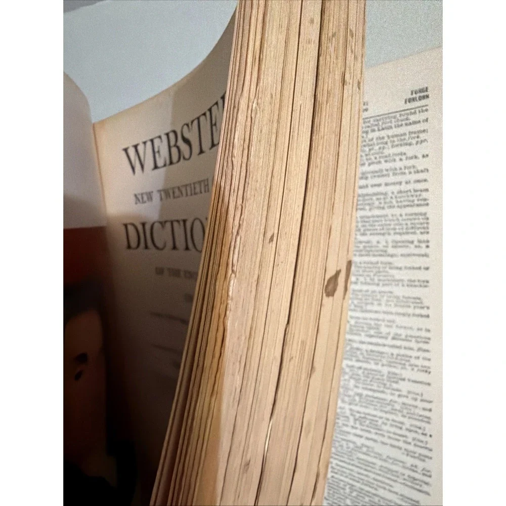 Vintage 1957 Webster's New Twentieth Century Unabridged Dictionary Of English